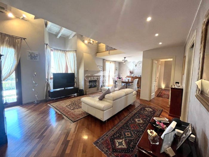 Appartamento quadrilocale in vendita in Via Centenaro, Entroterra, Desenzano del Garda