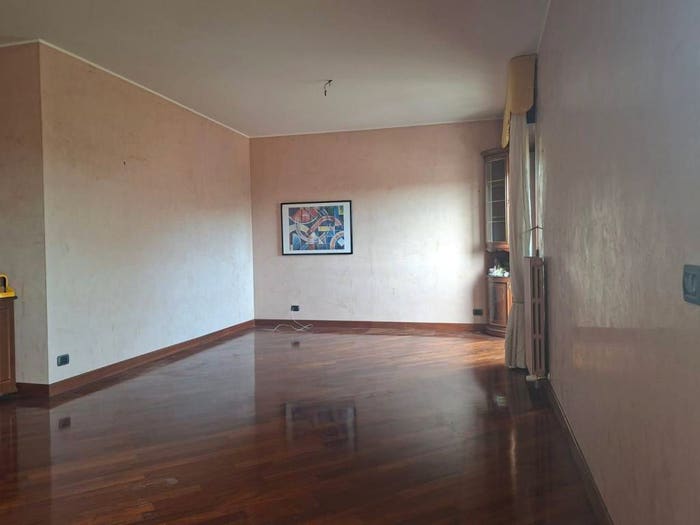 Appartamento trilocale in vendita in Via Garibaldi Gariani, Sala, Catanzaro