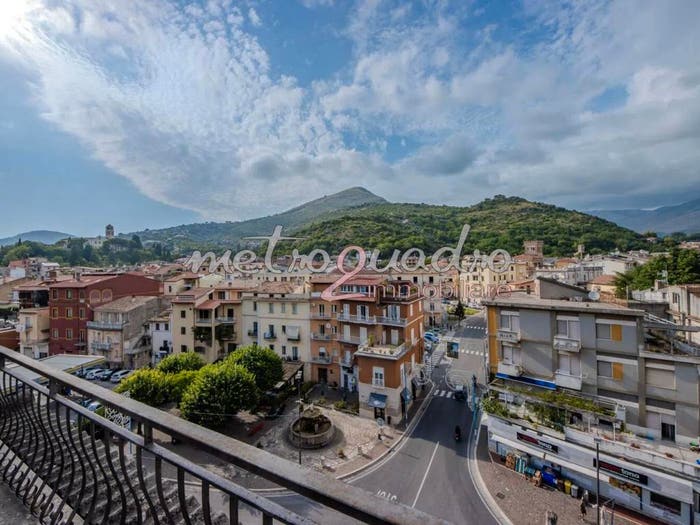 Appartamento con 6 locali in vendita in Via Ripa, Centro, Itri