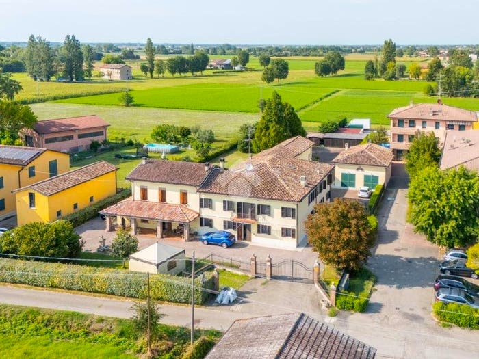 Casa con 6 locali in vendita in Via Vico Secco, Centro, Bagnolo in Piano