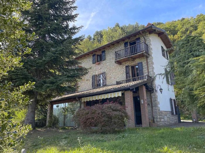 Casa con 6 locali in vendita in Colli Verdi