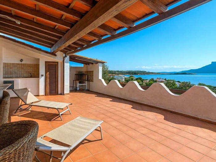 Casa con 6 locali in vendita in Via del Cisto, Golfo Aranci