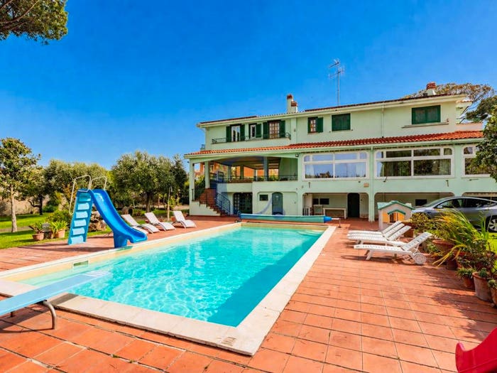 Casa con 6 locali in vendita in Via Palmarola, Villa Claudia, Anzio