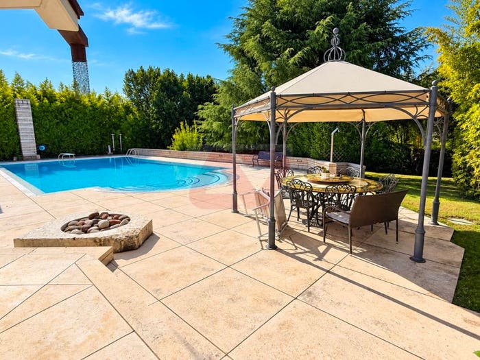 Casa con 6 locali in vendita in Centro, Sant'Ambrogio di Valpolicella