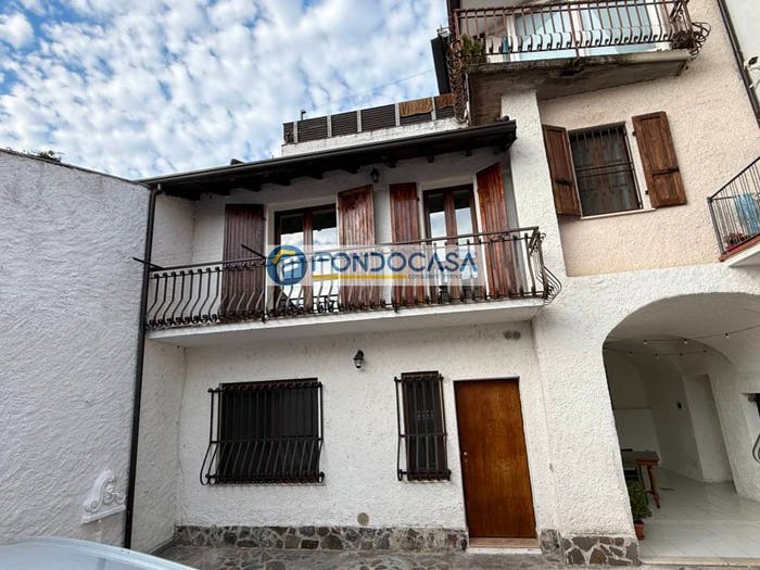 Casa trilocale in vendita in via dante alighieri, Solarolo, Manerba del Garda