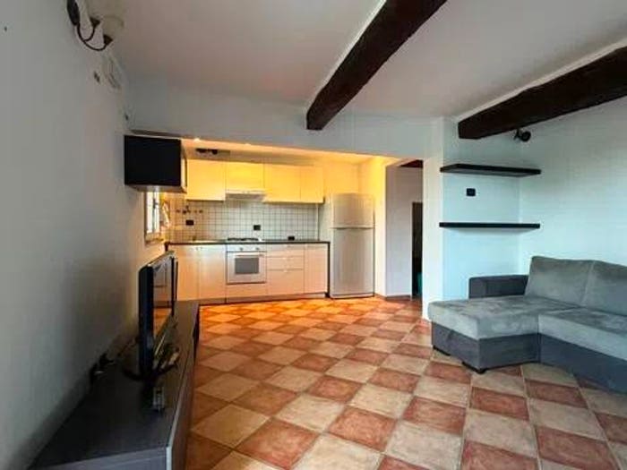 Appartamento trilocale in vendita in Via Santa Giustina No Number, Cadelbosco di Sopra