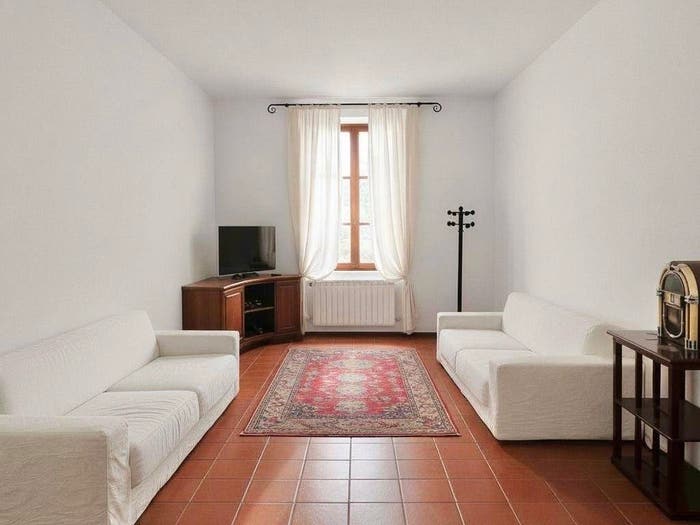 Appartamento quadrilocale in vendita in Piazza Massimo d'Azeglio, Lungomare, Viareggio