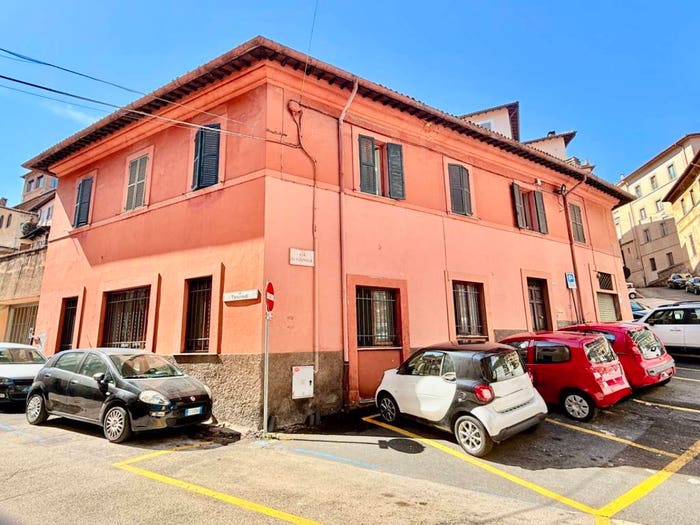 Appartamento trilocale in vendita in Via Giacomo Vignola, Rieti
