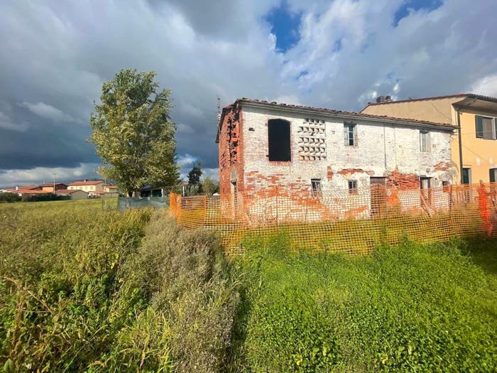 Casa con 6 locali in vendita in Via del Bozzo alla Rena, Spianate Ponte ai Pini, Altopascio