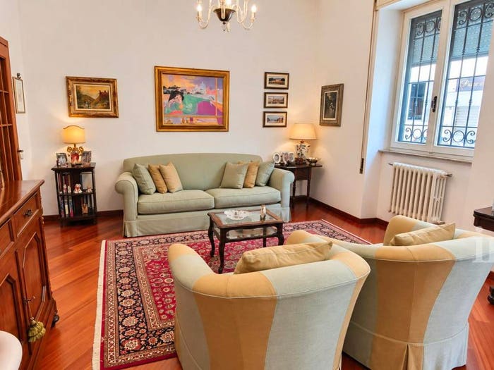 Appartamento quadrilocale in vendita in Via Leonardo Cambini, Calzabigi, Livorno