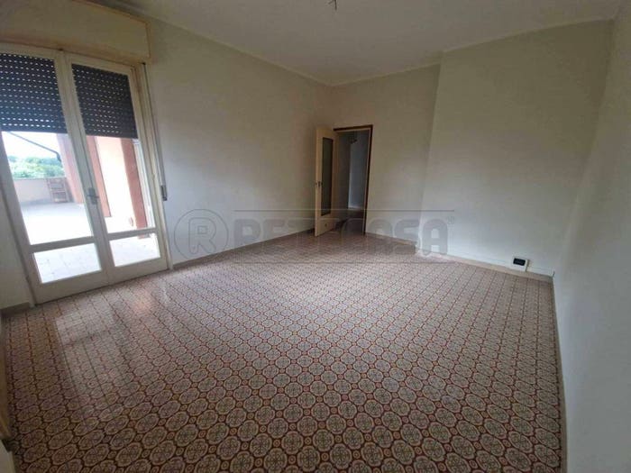 Appartamento trilocale in vendita in Via Negri, Centro, Robecco d'Oglio