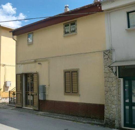 Appartamento quadrilocale in vendita in Rocchetta a Volturno