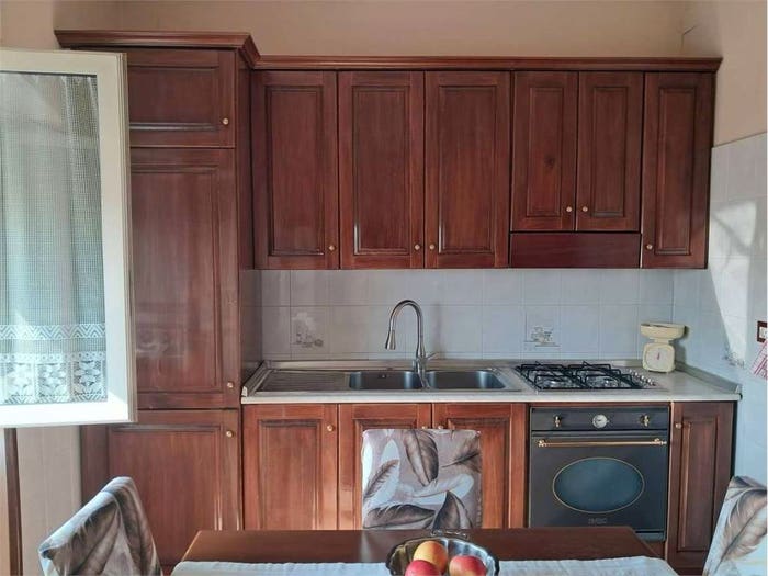 Appartamento con 6 locali in vendita in Via Giuseppe Garibaldi, Sparanise