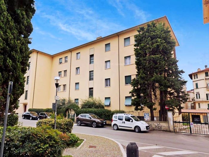 Appartamento con 5 locali in vendita in Via Rodi, Porta Trento e Trieste, Arezzo