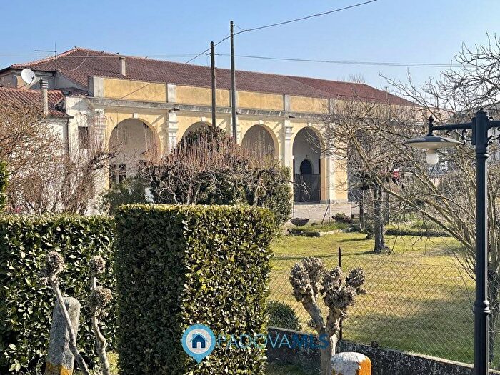 Casa con 6 locali in vendita in Via argine sinistro beccara, Cartura