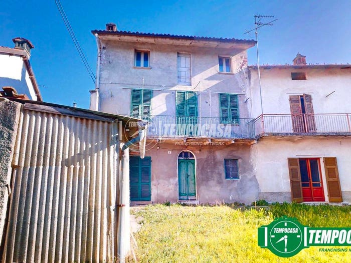Casa con 5 locali in vendita in Vicolo Forlano, Centro, Basaluzzo