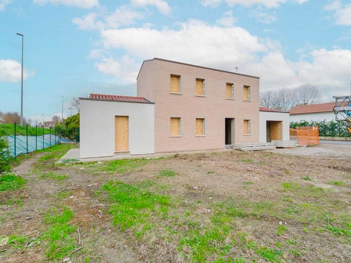 Casa con 5 locali in vendita in Via Veneto, Centro, Martellago