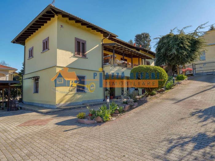 Casa con 5 locali in vendita in Via Cantalupa, Centro, Cavaria con Premezzo