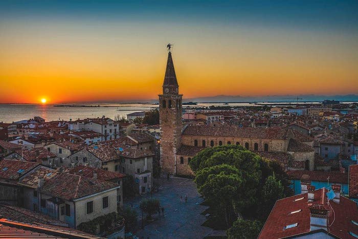 Appartamento bilocale in vendita in Via Marina, Centro, Grado