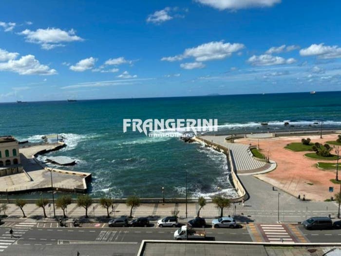 Appartamento con 6 locali in vendita in Viale Italia, Accademia Terrazza Mascagni, Livorno