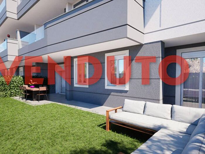 Appartamento quadrilocale in vendita in Via Santi Gervasio e Protaso, Centro, Arluno
