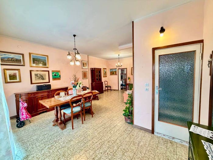 Casa con 6 locali in vendita in Via Vittorio Emanuele II, Flero