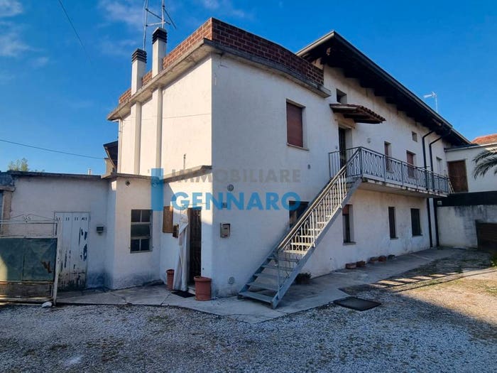 Casa con 6 locali in vendita in Via Principe Umberto, Centro, Talmassons