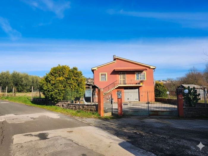 Casa con 5 locali in vendita in Via Cerere Navicella, Centro, Anagni