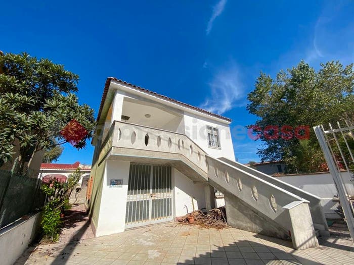 Casa con 5 locali in vendita in Viale G Bastianini snc, Bagnara Destra Volturno, Castel Volturno
