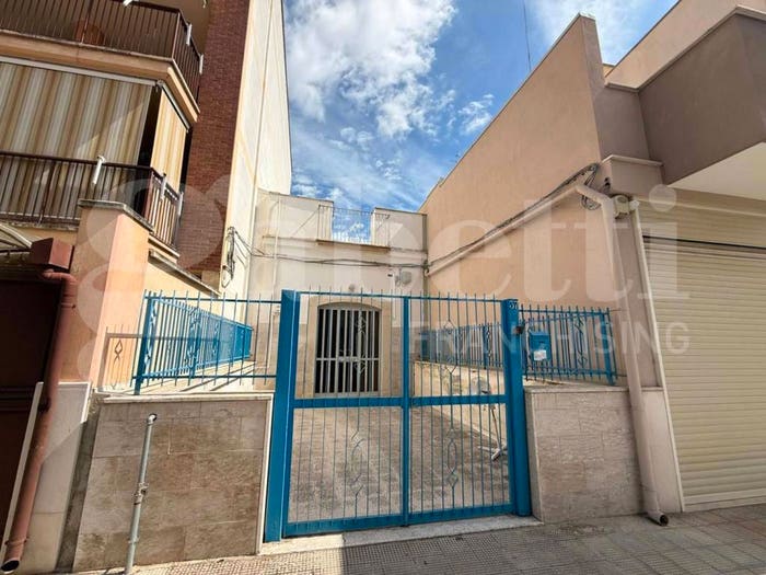 Casa trilocale in vendita in Via Appennini, Monticelli Croci, Andria
