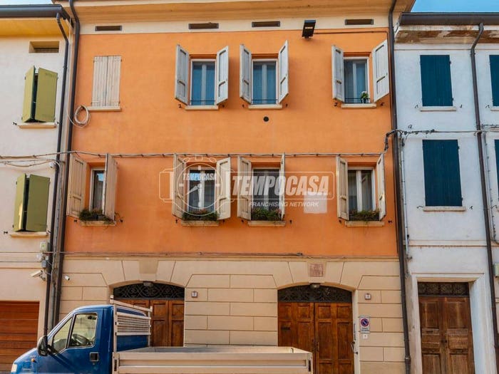 Appartamento bilocale in vendita in Via del Filatojo, Centro, Correggio