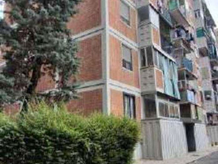Appartamento quadrilocale in vendita in Via dei Salici Milano MI Italia Milano MI, Quartiere Olmi, Milano