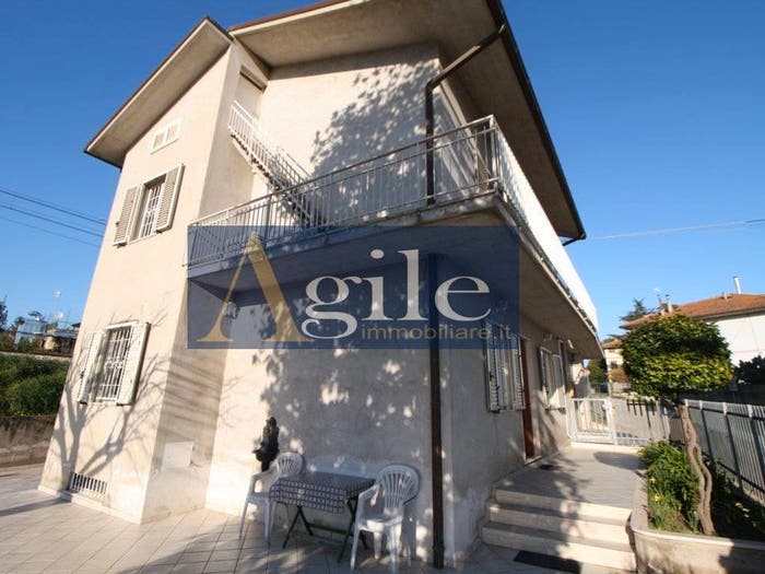 Casa con 6 locali in vendita in CONTRADA SALARIA INFERIORE, Colli del Tronto