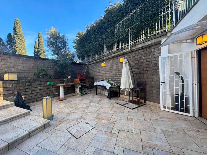 Appartamento quadrilocale in vendita in Vicolo del Laghetto, Pavona, Castel Gandolfo