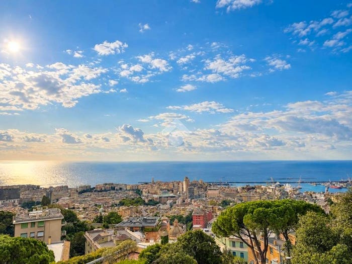 Appartamento con 6 locali in vendita in Via Domenico Chiodo, Righi, Genova