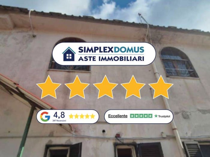 Appartamento con 6 locali in vendita in Viale dei Pini Nord, Varcaturo, Giugliano in Campania