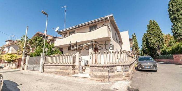 Casa trilocale in vendita in Via Cesare Battisti, Villanova, Guidonia Montecelio