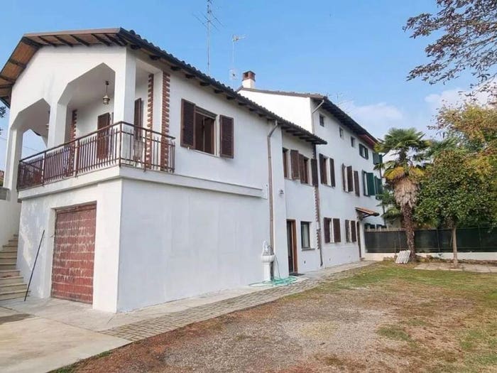 Casa con 6 locali in vendita in Via dei Mori, Valle San Bartolomeo, Alessandria