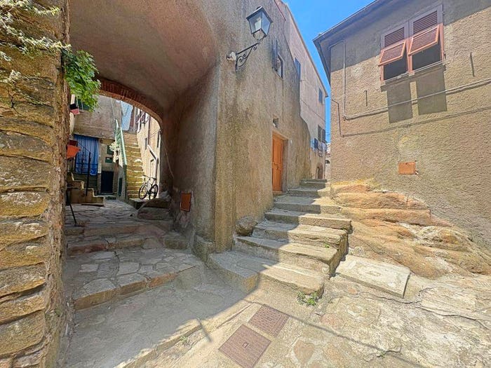 Appartamento bilocale in vendita in Giglio Castello, Isola del Giglio