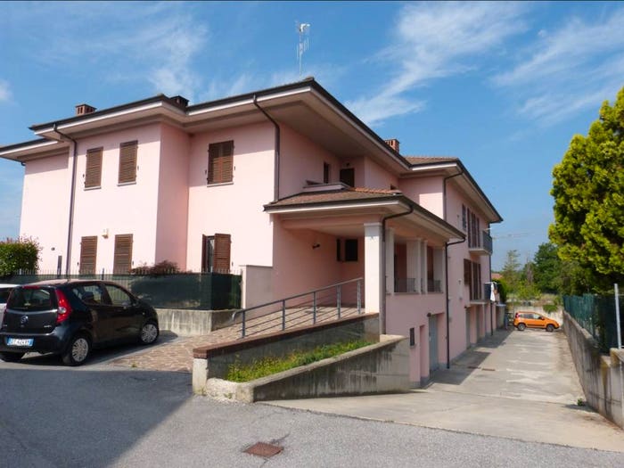 Appartamento quadrilocale in vendita in Via Roma, Centro, Trinità