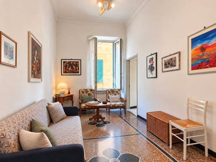Appartamento con 5 locali in vendita in Vico delle Camelie, Molo, Genova