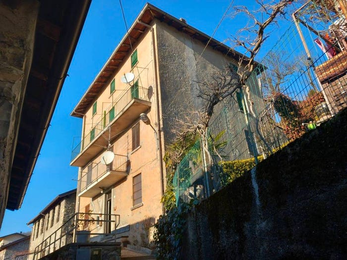 Appartamento con 5 locali in vendita in Centro, Veleso