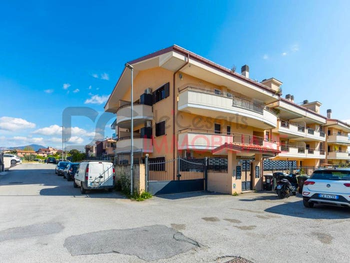 Appartamento trilocale in vendita in Ciampino