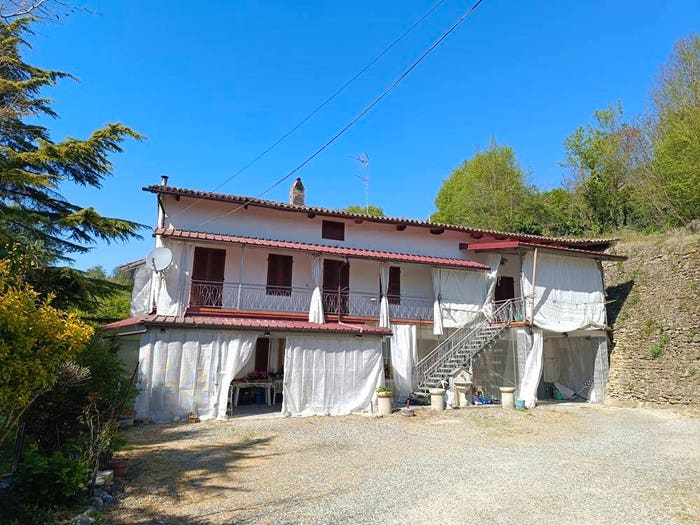 Casa con 6 locali in vendita in Via Bicocca, Bicocca, Murisengo Monferrato
