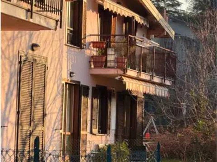 Appartamento trilocale in vendita in Via Xx Settembre, Caravate
