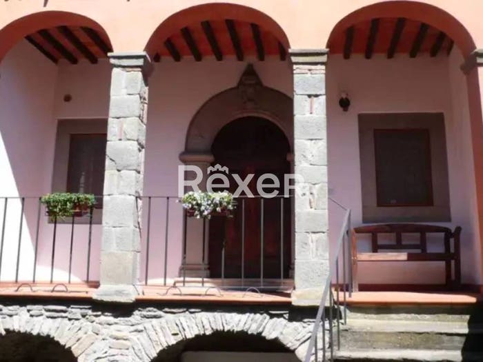 Appartamento trilocale in vendita in Via Camillo Benso Conte di Cavour, Poggio, Camporgiano