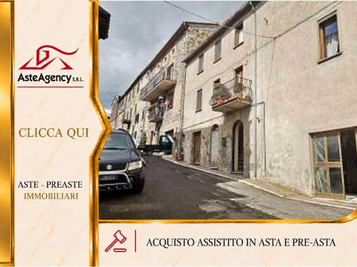 Appartamento con 6 locali in vendita in via piave snc, Viceno, Castel Viscardo