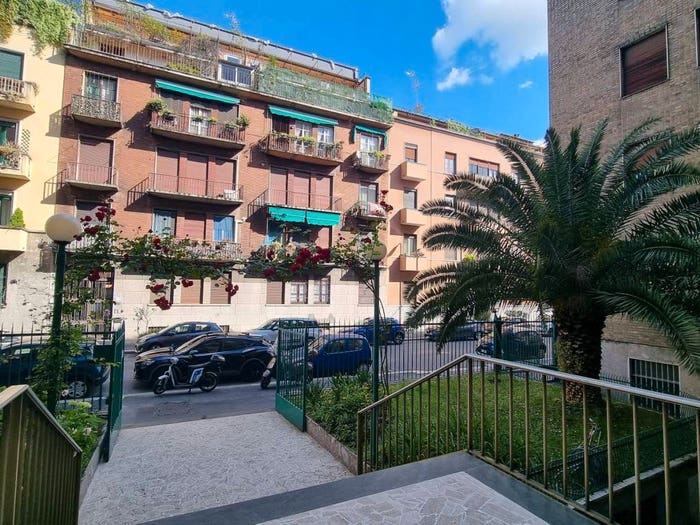 Appartamento bilocale in vendita in Via Soperga, Pasteur, Milano