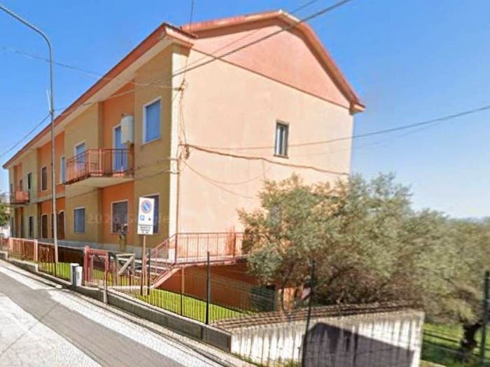 Casa con 6 locali in vendita in Via Mons Reppucci, Sant'Angelo all'Esca
