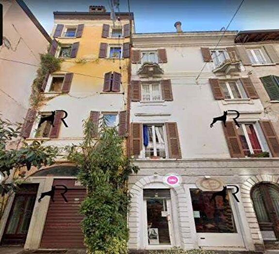 Casa con 6 locali in vendita in Corso Cavour, Magenta Arnaldo, Brescia